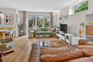 Photo 15- click for photo gallery